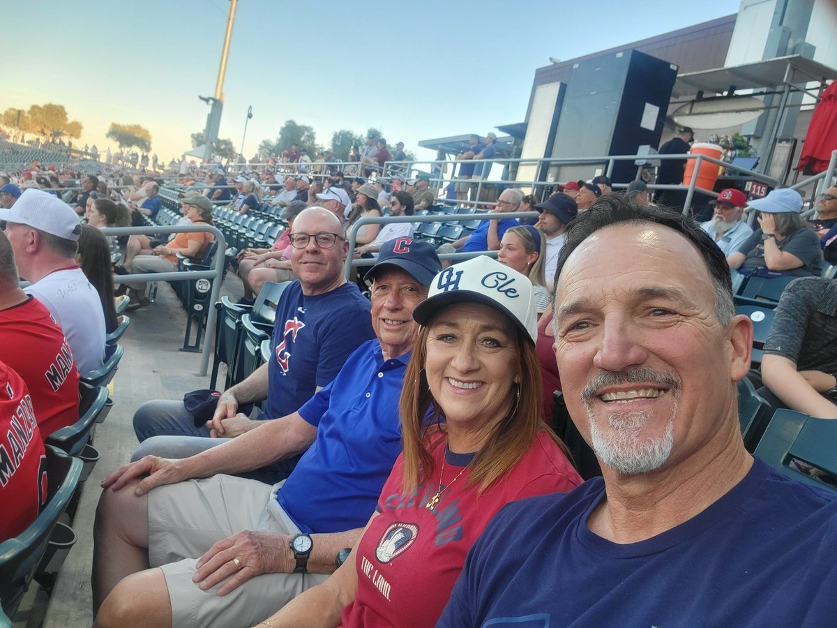 Papa Schnee tweet media