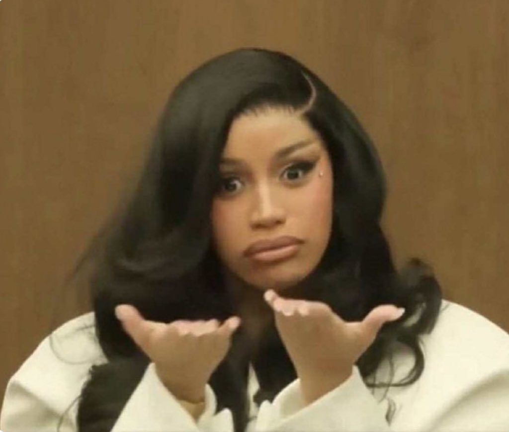 Kia 🧸ྀི tweet media