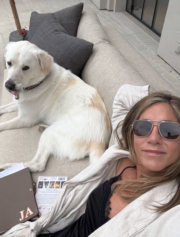 Jennifer Aniston tweet media