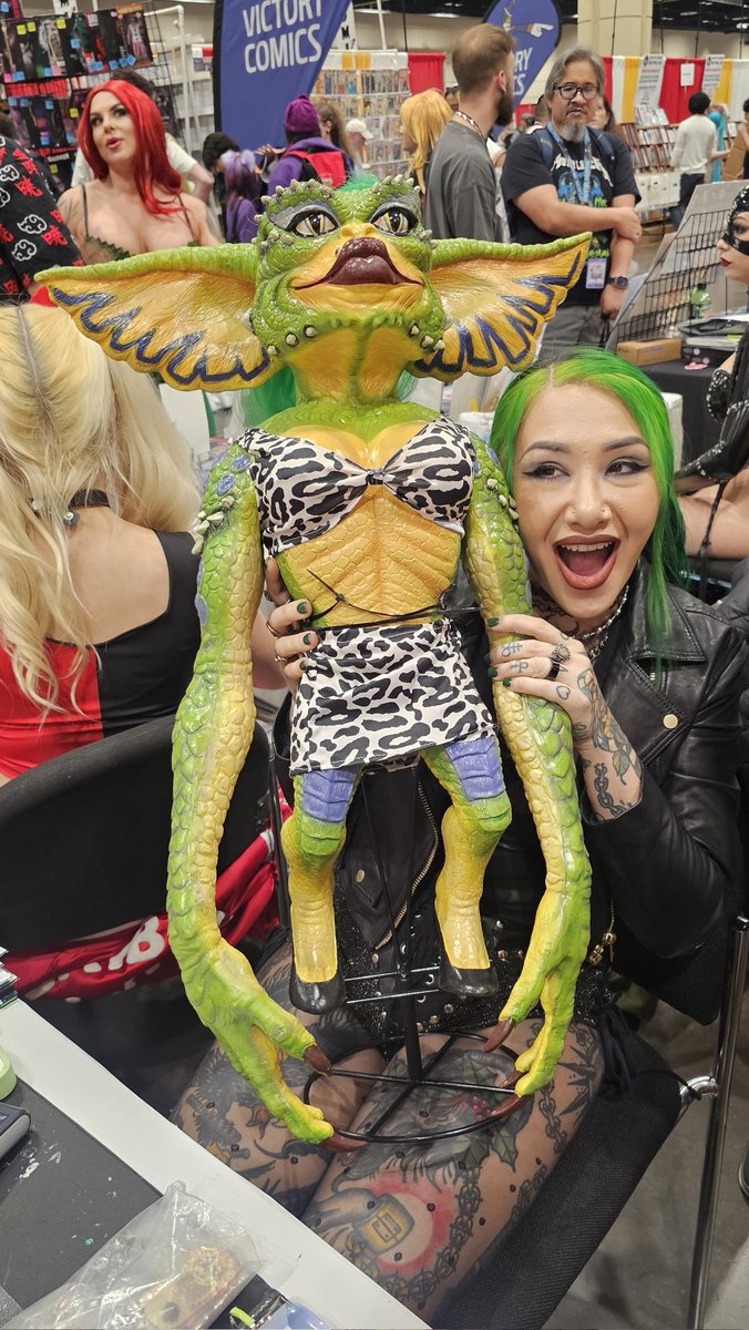 Bindman Art @ Megacon AP611 tweet media