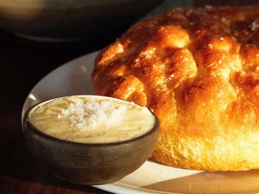 bobchasesbu's tweet photo. @loebsleads Prescott’s Provision on the Erie Canal in Tonawanda has an airy, buttery focaccia that will blow your ever-loving mind. https://t.co/7b3qjsZzTJ