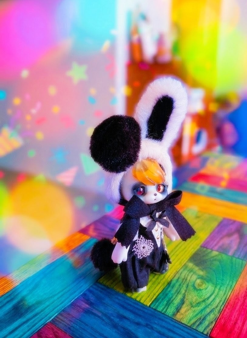 モノクロもフルカラーも好き🤍🖤🌈
アイドールいーなー、私はいちごのコース食べるし、その日は落語だからいいんだ！