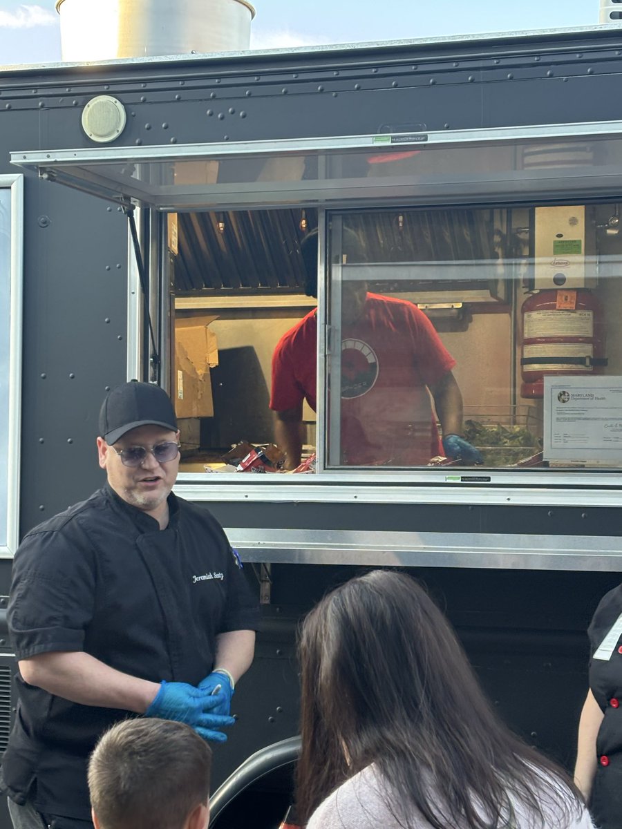 Diana Gray tweet media