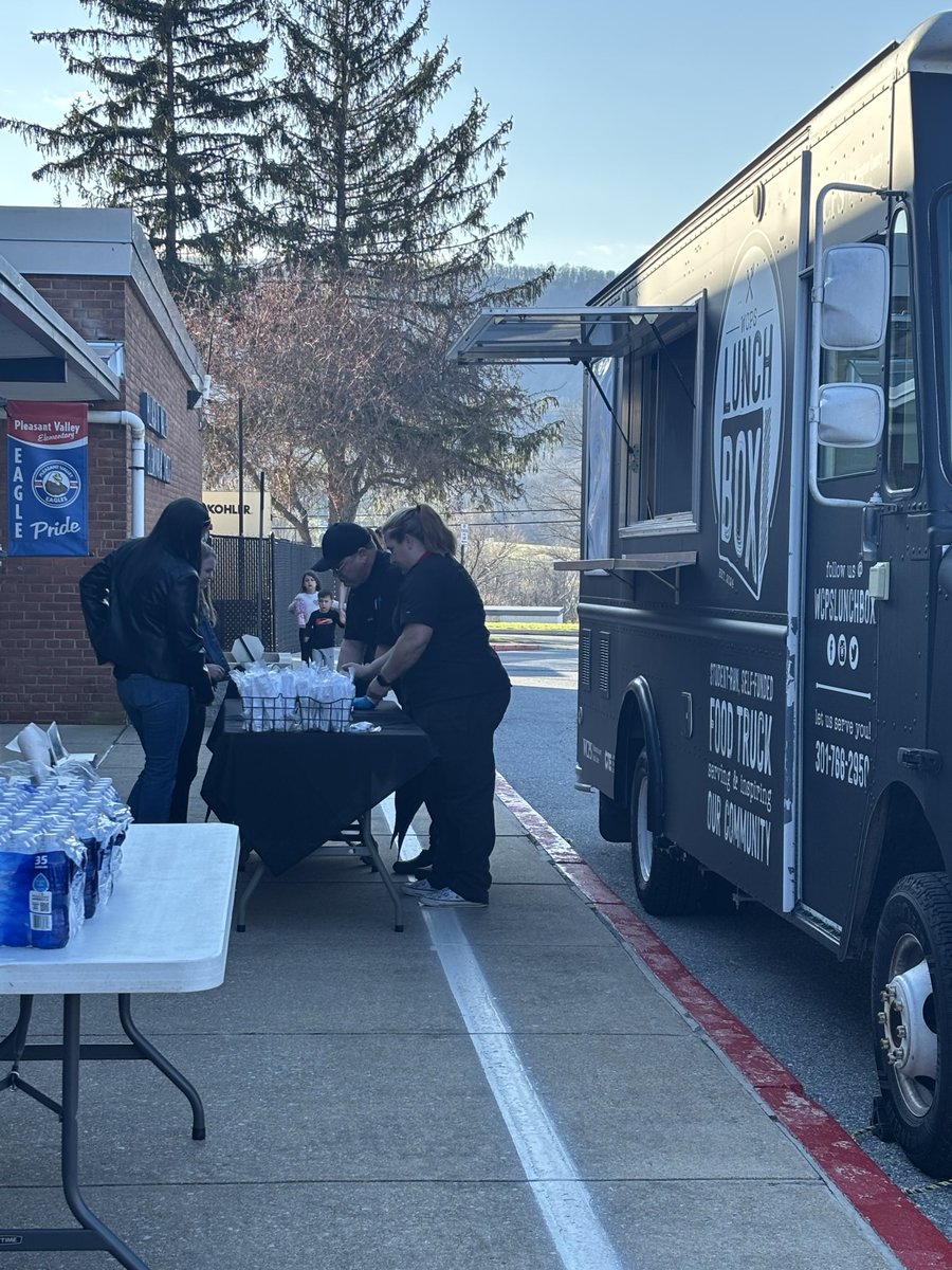 Diana Gray tweet media