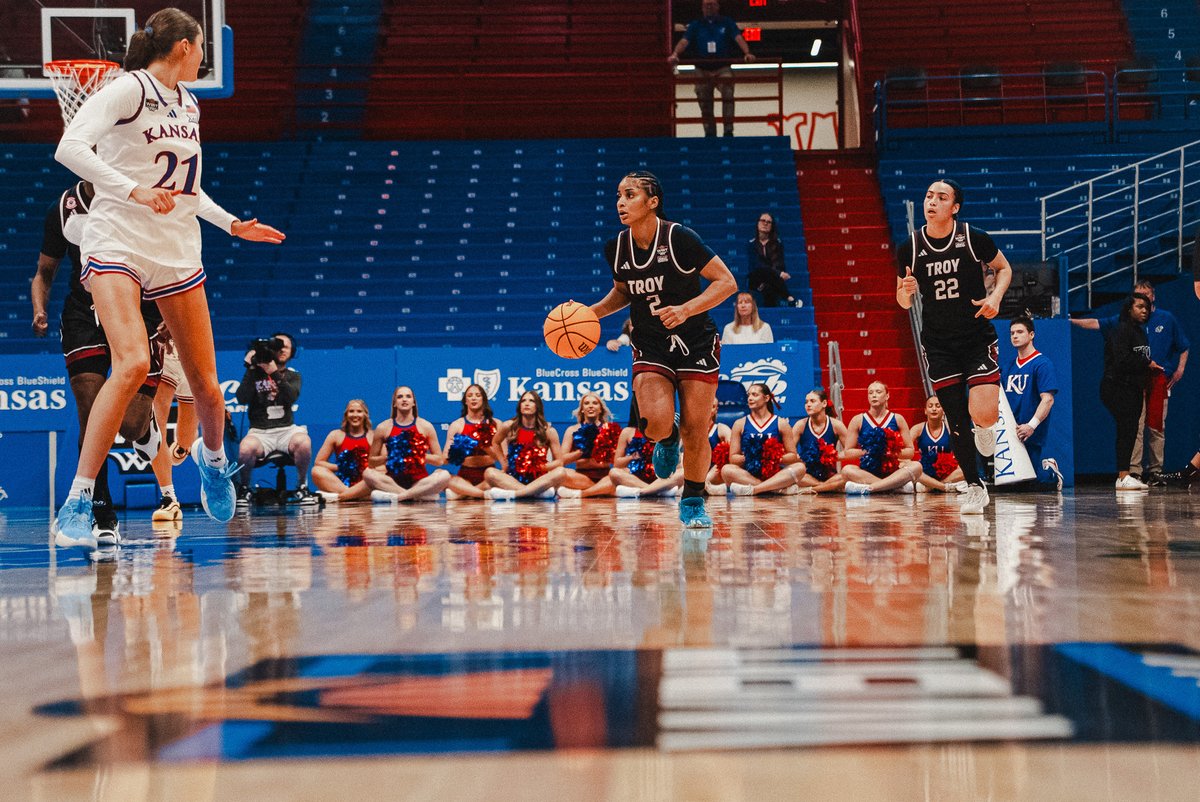 TroyTrojansWBB's tweet photo. 4Q - 7:47 | โ๏ธ 56 - ๐ฆ 53
Put us on the board.
Ashley Baez gets Troy on the board with a pair at the free throw line for a three-point advantage - she has eight points tonight.
#WeDOImpossible | #OneTROYโ๏ธ๐ https://t.co/FkNSEeLKiS