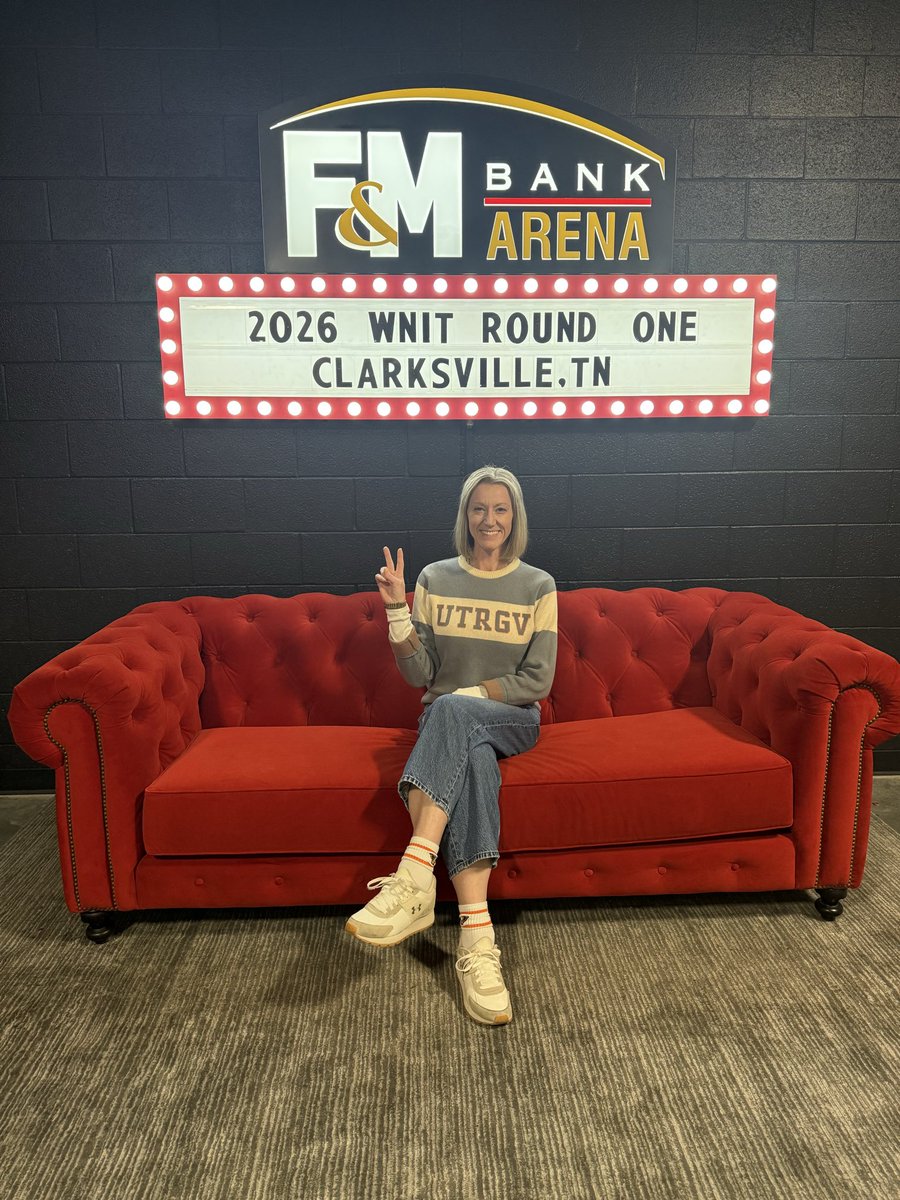 Molly Castner tweet media