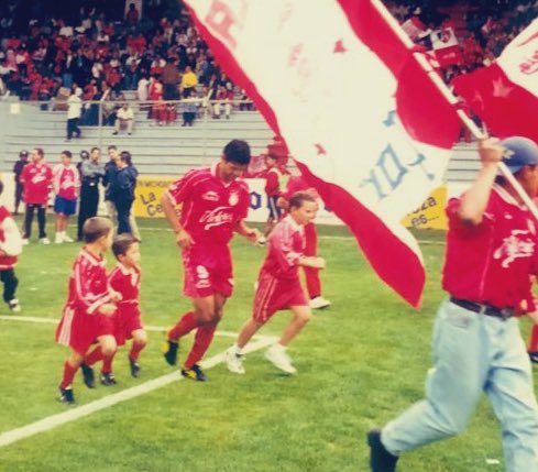 La Banda del Rojo 04 🇲🇽 🇱🇻 tweet media