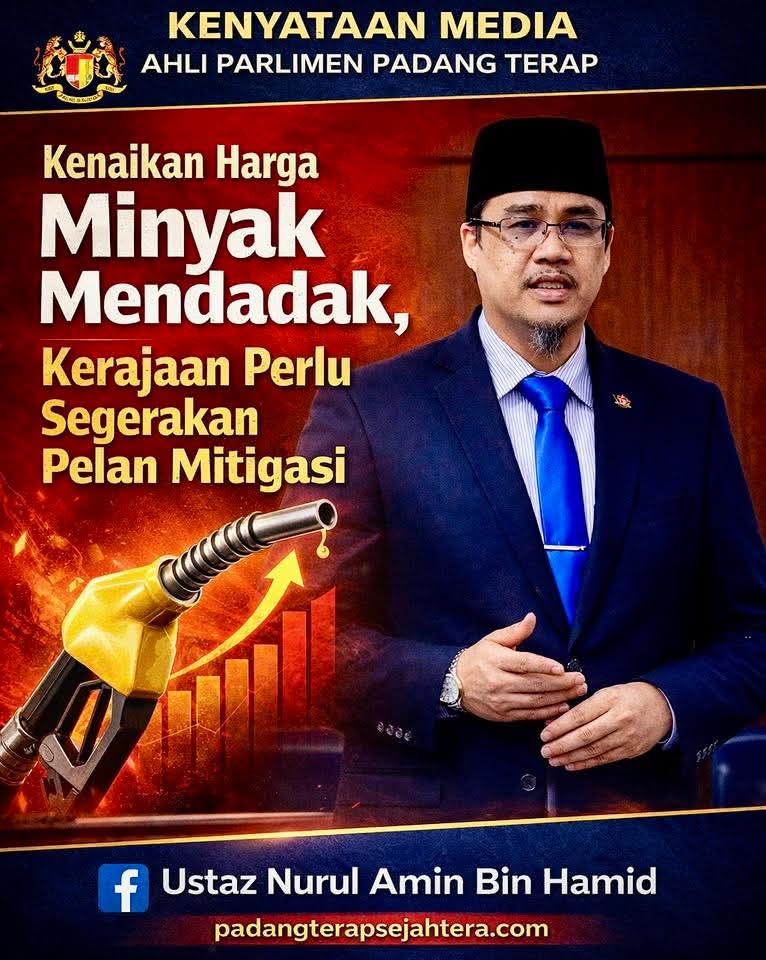 asam_baki's tweet photo. sebab tu la orang2 politik ni jangan jadi pemalas cari jalan nak kerja mudah. pergi la hire designer buat poster bukan senang2 guna AI. habis jata negara pun rosak.

mana orang2 terpaling pertahankan kedaulatan negara? akmal mana akmal? https://t.co/Vv94bDUqkW