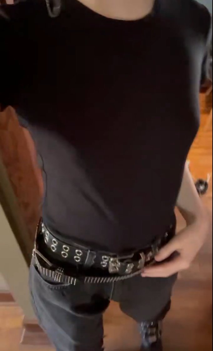 Ɐmelia at Last tweet media