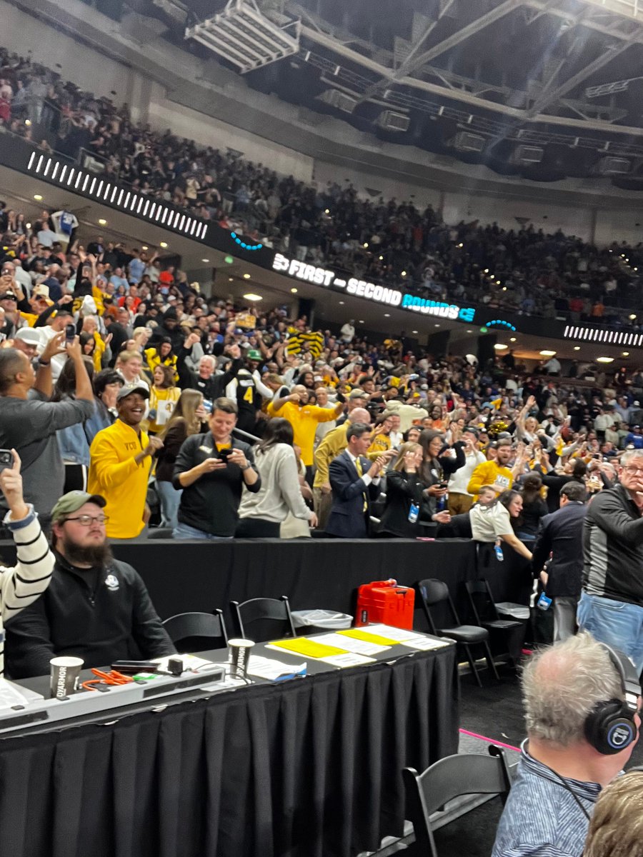 Deon Thomas tweet media