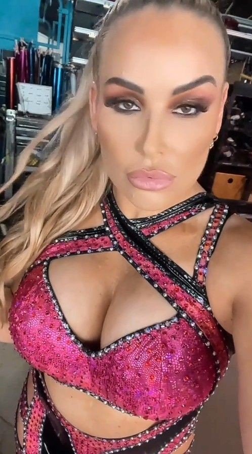 صور النساء المشاهير tweet media