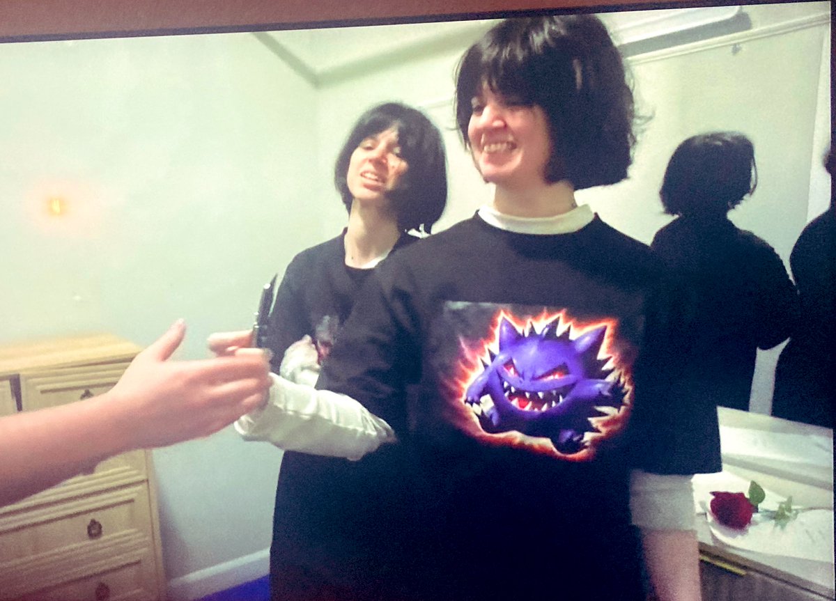 simple clam tweet media