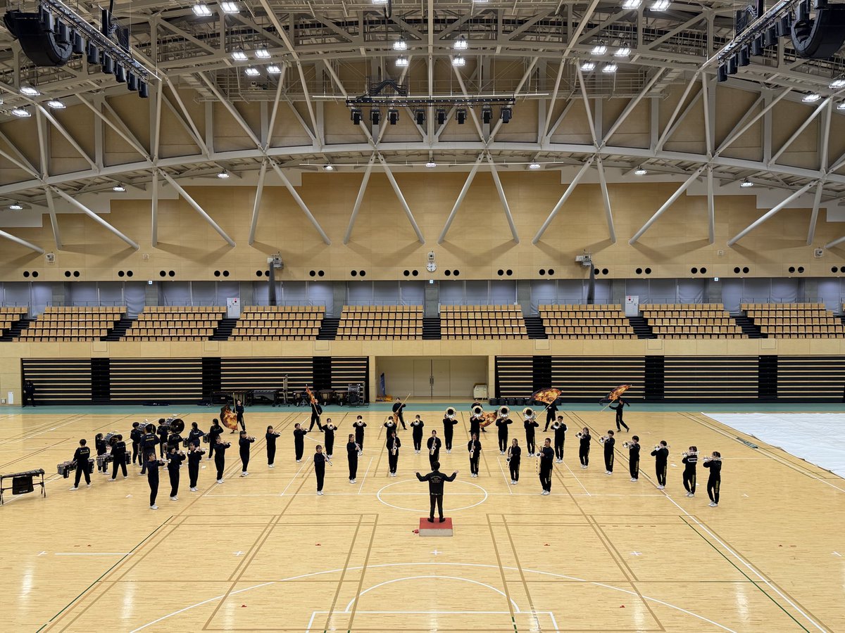 BlueHawks_1975's tweet photo. 本日、第10回さくらコンサートです！
たくさんのご来場お待ちしています(^_-)
ただいまリハーサル中です。

#青鷹TV
#大洗高校 
#青鷹
#マーチング
#2026年
#さくらコンサート https://t.co/EHmq6waYrf