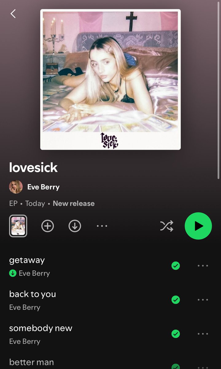 gunn 🐇 tweet media