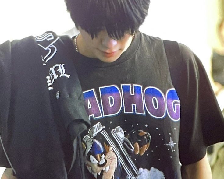 yunofull's tweet photo. he dont play abt his tees https://t.co/nHRocbPLzC