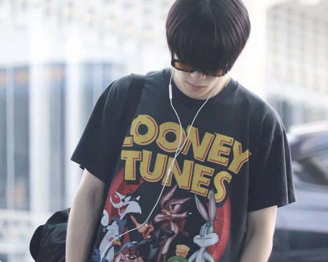 yunofull's tweet photo. he dont play abt his tees https://t.co/nHRocbPLzC