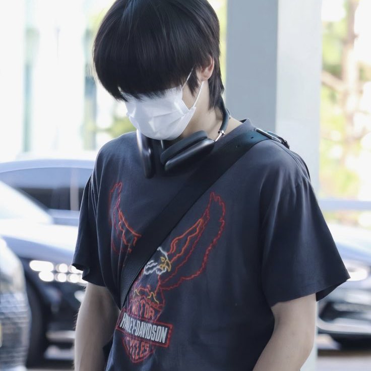 yunofull's tweet photo. he dont play abt his tees https://t.co/nHRocbPLzC