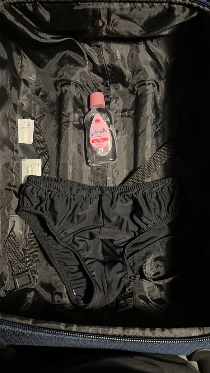 Adrian A. F. ✈️ tweet media