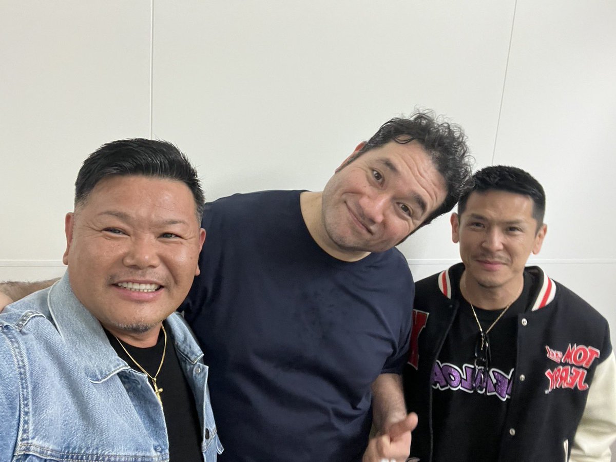 本田くんと中澤が舞台
ロマンティクスアノニマス観に来てくれたよ〜
初ミュージカルらしく
喜んで帰った言ったよ
嬉しいね〜
#ロマンティクスアノニマス
#日本統一