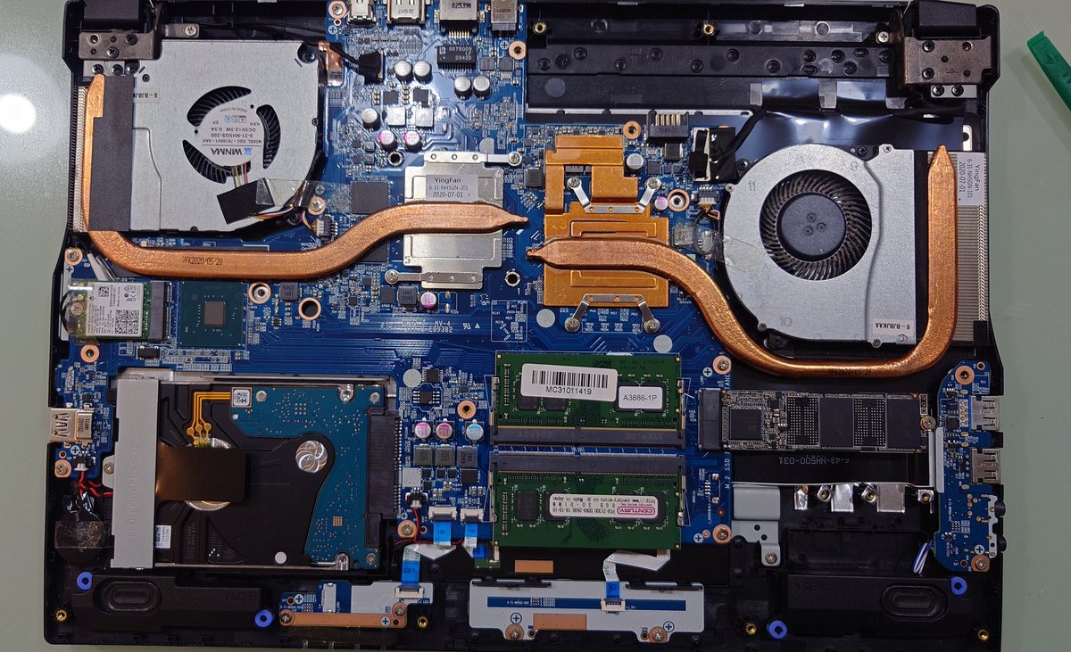 harukage_music's tweet photo. 自分のPCのスペック。
WindowsユーザーのDTMerの参考になれば。
mouseコンピューターの
m-Book K700SN-M2SH2/Core i7
500GB NVMe SSD+1TB HDD
メモリは16GB×2の32GBへ増設。
ドライバーあればできるよ。
#Dtmerさんと繋がりたい #Dtmer #メモリ増設 #mousecomputer #新生活はマウスのPC https://t.co/HXYmwwsjvY