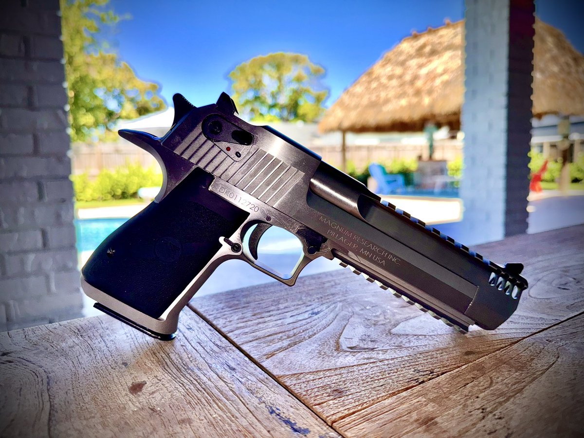 WhiskeySharpShooter tweet media