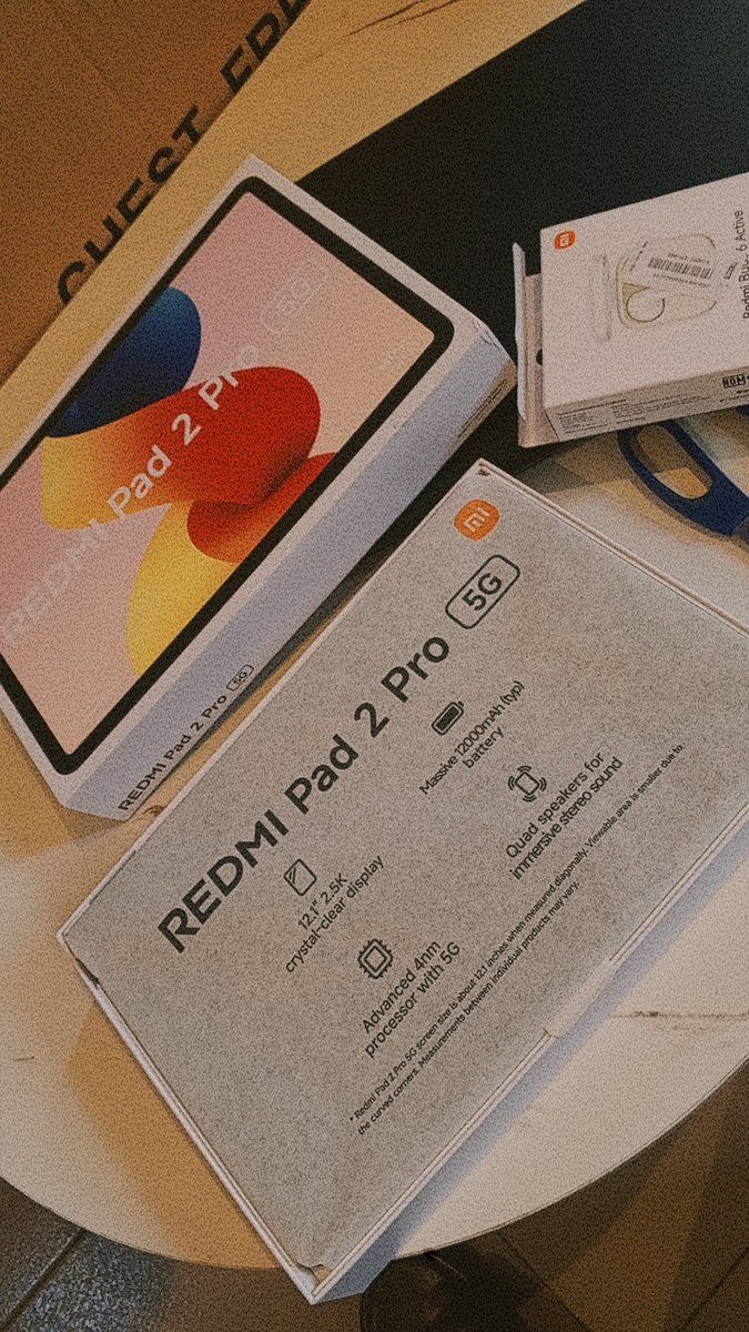 iamproffbonne's tweet image. Bought my REDMI Pad 2 Pro 5G on Tuesday the 17th. No free keyboard in the box. 📦

Your promo says it is included, so where is it? Please advise.

I also bought Redmi Earbuds from Jumia.

@XiaomiNigeria

#REDMIPad2Pro5G #FunToTheMax #PortableProductivity