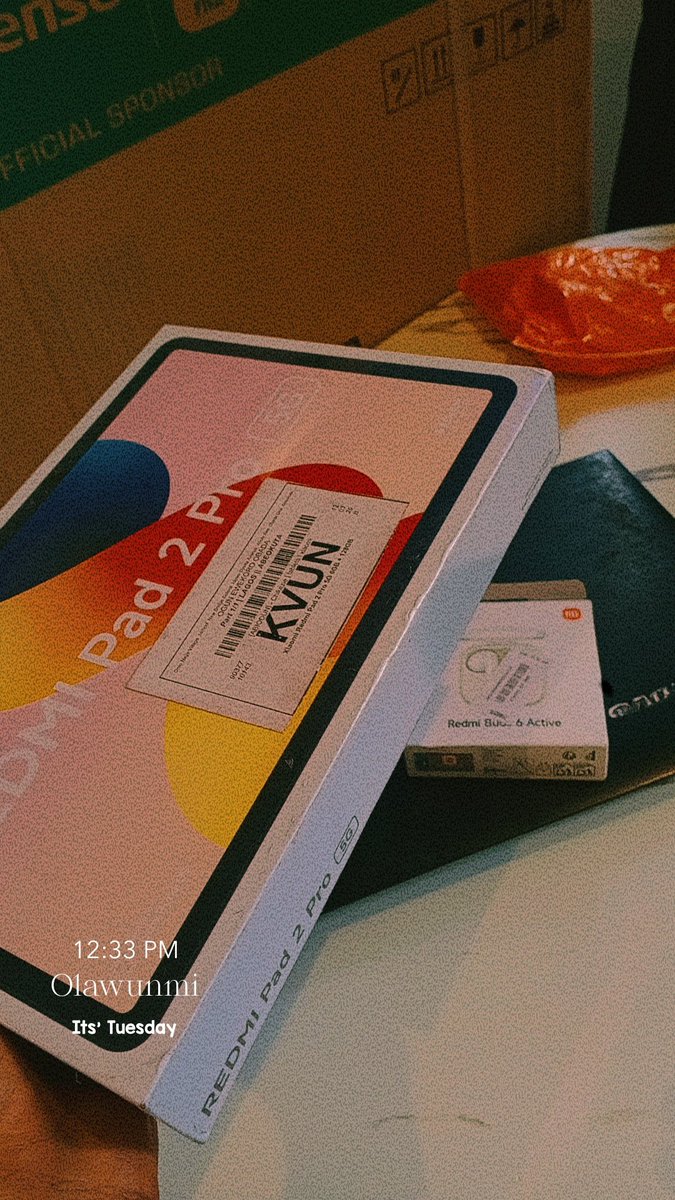 iamproffbonne's tweet image. Bought my REDMI Pad 2 Pro 5G on Tuesday the 17th. No free keyboard in the box. 📦

Your promo says it is included, so where is it? Please advise.

I also bought Redmi Earbuds from Jumia.

@XiaomiNigeria

#REDMIPad2Pro5G #FunToTheMax #PortableProductivity