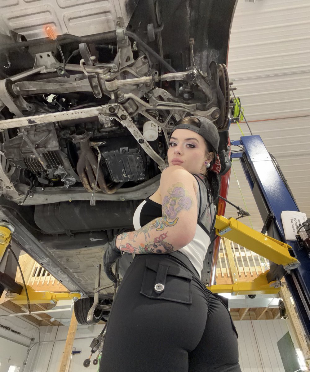 Ms Red 🎂 tweet media