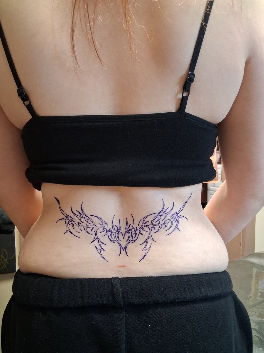 Chloescultt's tweet photo. New tattoo:)) #newtattoo #tattoo #8teen #hiddengirl #hidden #nsfwtwtً #CollegeStudent #bop https://t.co/NQJJKFVco5