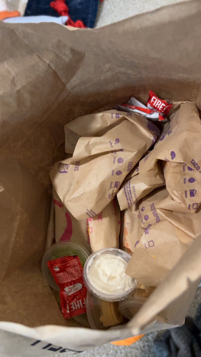 𝒅𝒂𝒏𝒊 🌮 tweet media