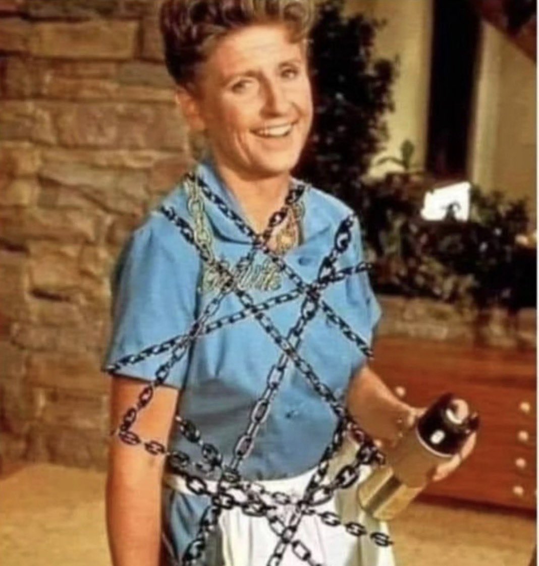 🧟‍♀️ Apocalypse Bait tweet media