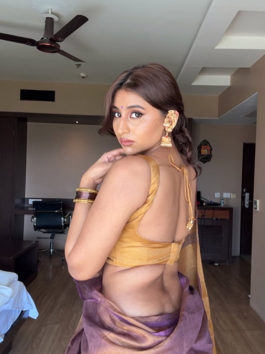 CRUSH FLIX tweet media