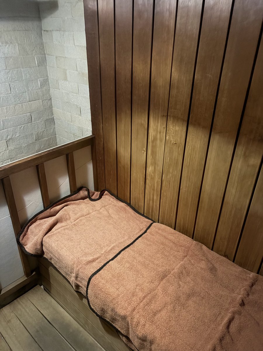 (本物)立ち◯ック総司令官 tweet media