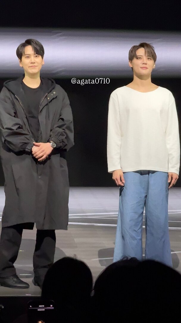 -star AKHIRNYA KYUHYUN - XIA JUNSU😭😭😭 tvxq x super juniorku❤️💙 mereka baru ketemu lagi di satu panggung setelah kepisah 17 tahun karena…. ytta💔