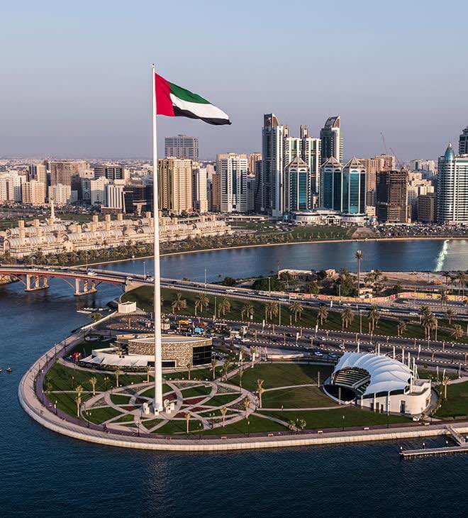 🚫
الجزر الاماراتية المحتلة من قبل النظام الايراني هي بطريق العوده لاهلها بعد اسرها لعقود ، بعد قطع الامداد و التحشيد العسكري لقصف ميناء لنجه و خروجه عن الخدمة ، تم فك الخناق عن الجزر الاماراتية الثلاثة و قد يتم اعلان عودتها لاصلها و بقرار دولي قريب جداً

قياده حكيمة لشعب وفي