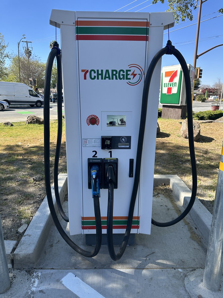 Tesla Ben 🇺🇸 🦾 🚀 tweet media