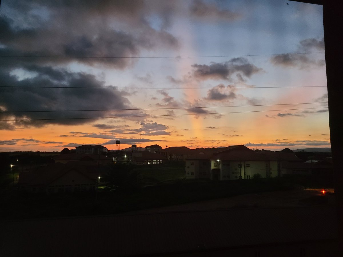 Distørt🎩 tweet media