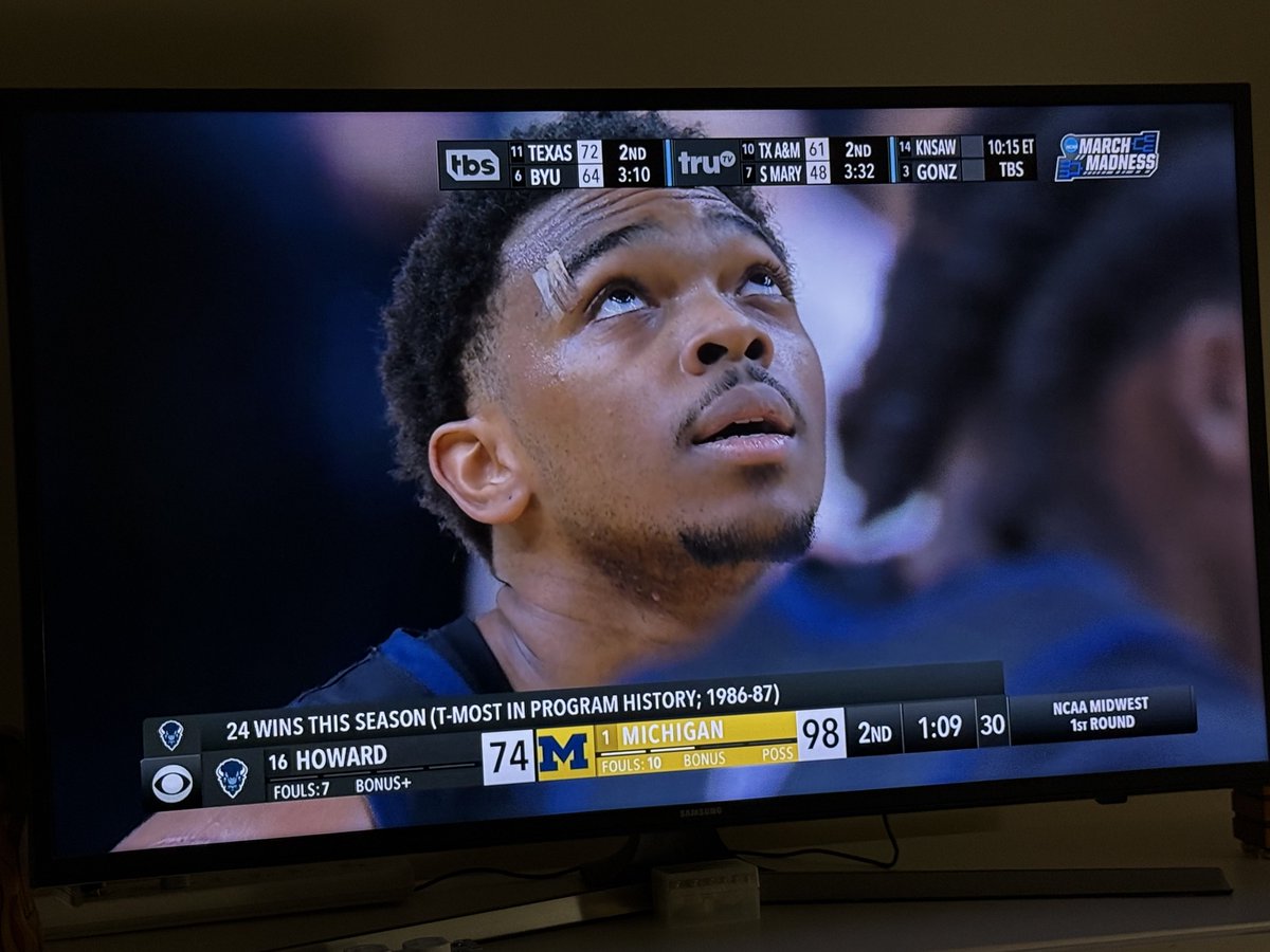 2Swannlake's tweet image. #HU #HUYouKnow ⁦@MarchMadnessMBB⁩ First time ever in #NCAA LADIES AND MEN! #celebrate!