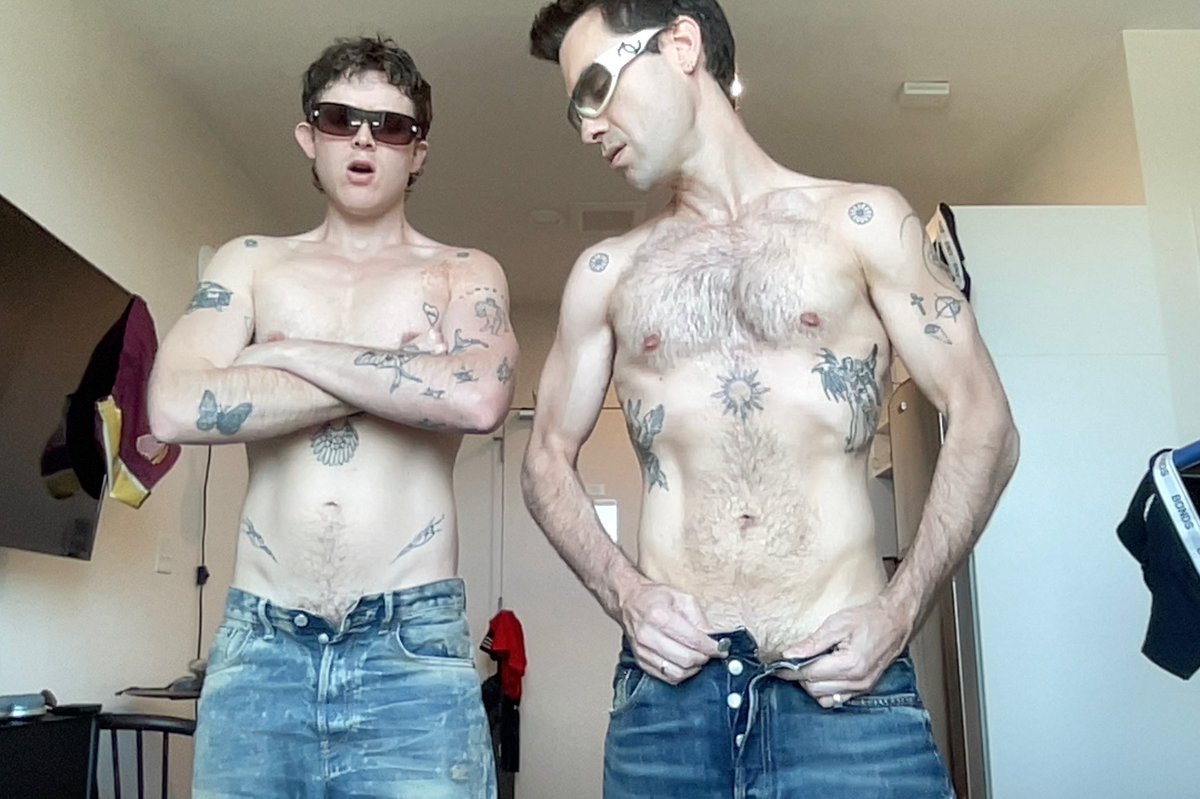 2charm☆ tweet media