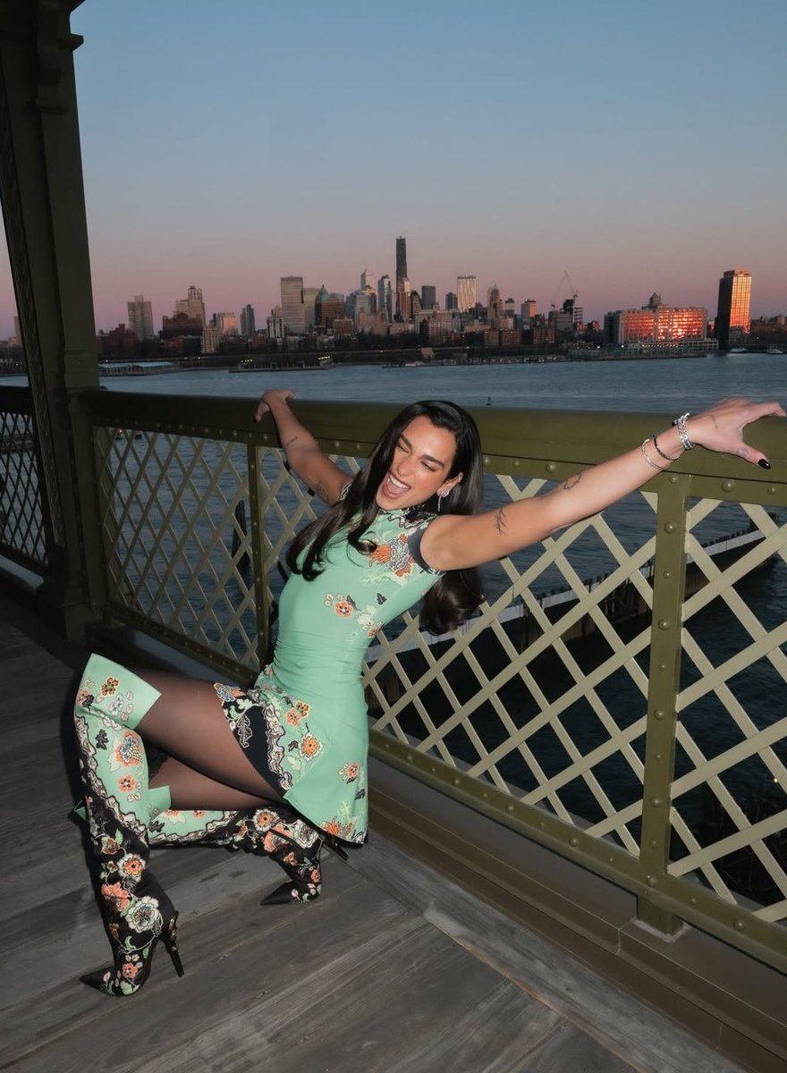 JumpTrailers tweet media