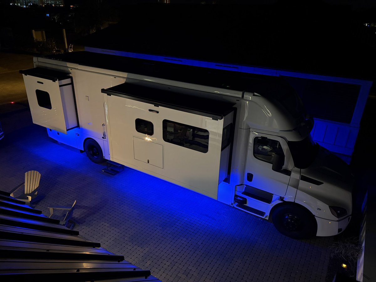 Paradise Mint tweet media