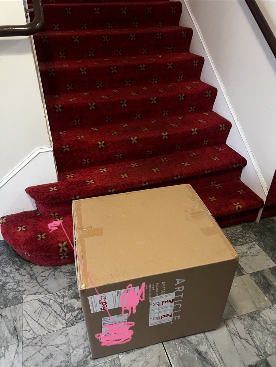 Christie tweet media