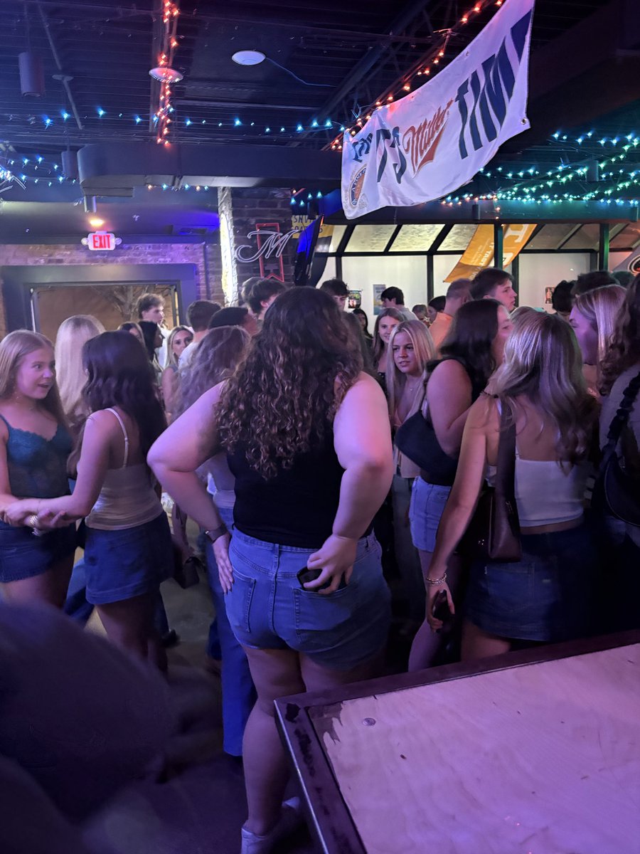 Edward “Tits” Tidsworth tweet media