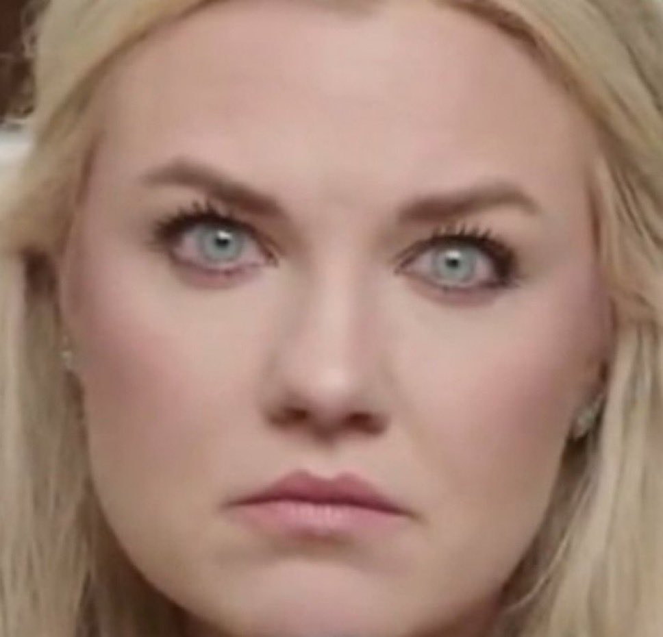 Persian Girl tweet media