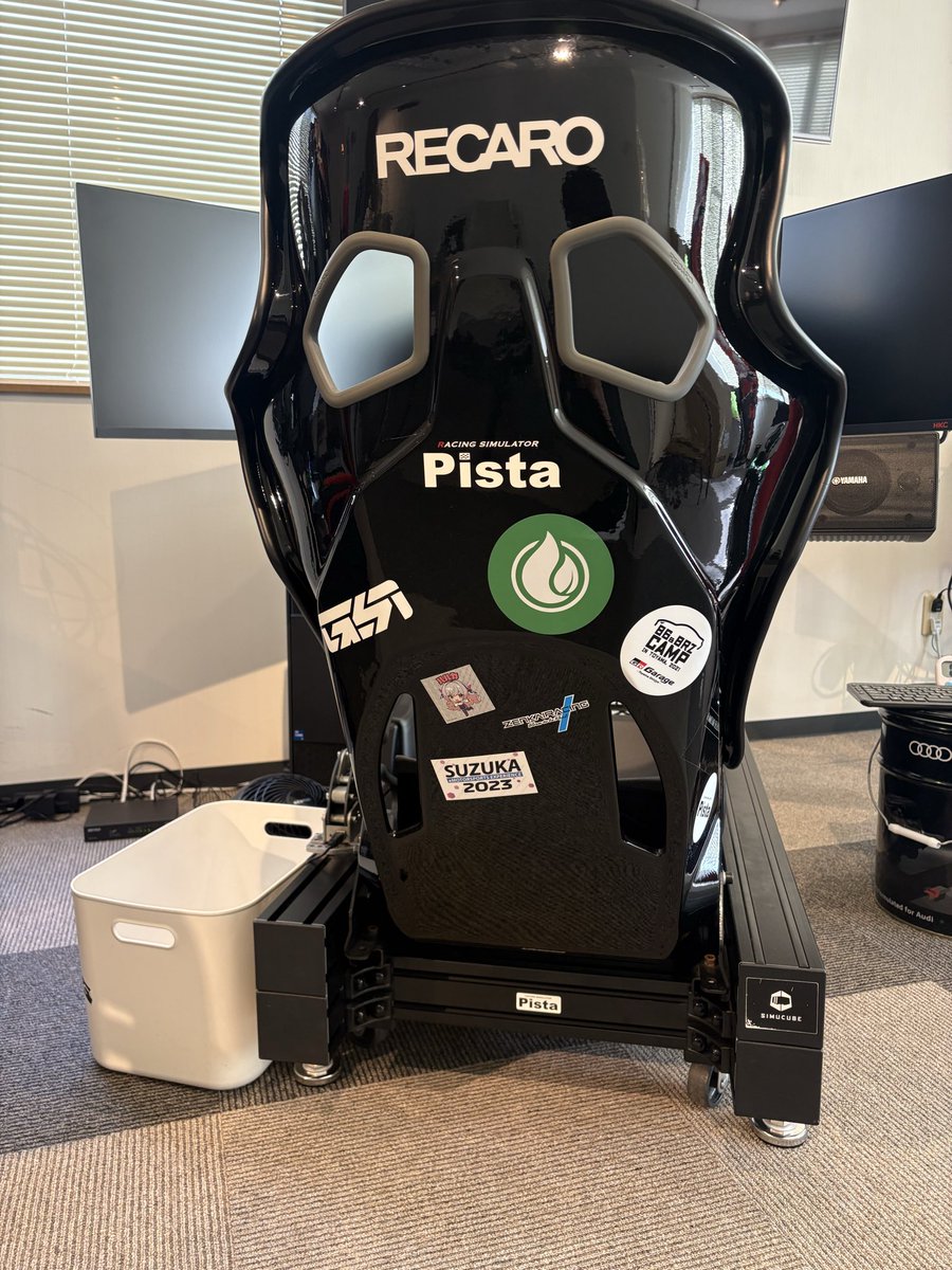 Pista racing-sim tweet media