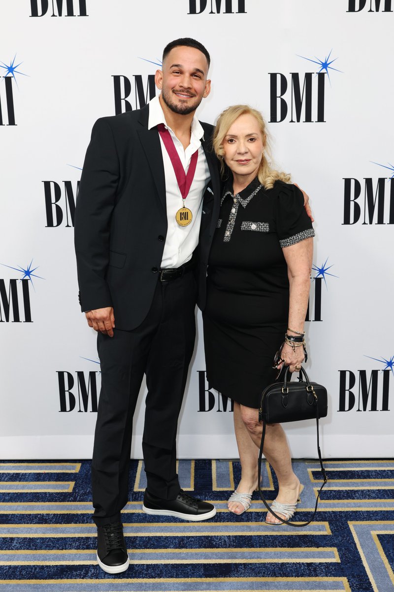 bmi's tweet photo. We have #Ojay on the #BMILatinAwards carpet! 🎶💙 https://t.co/2CR18gdH20