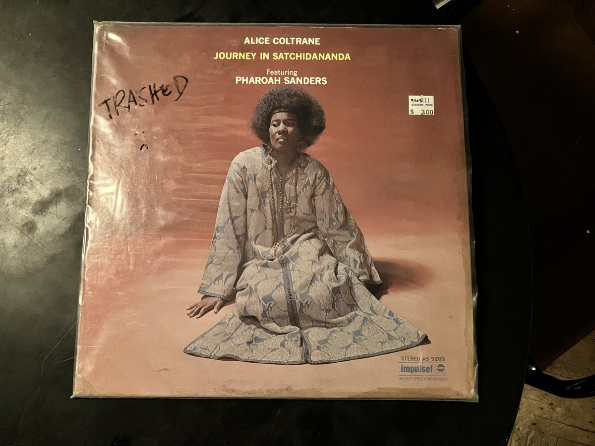 SavageWeekday tweet media