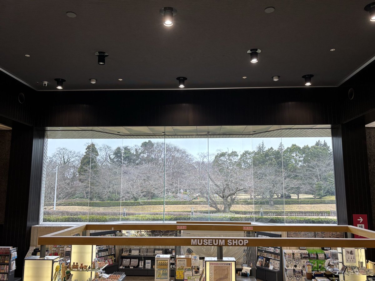 ハニワスキー（とある博物館のミュージアムショップのコンシェルジュ） tweet media