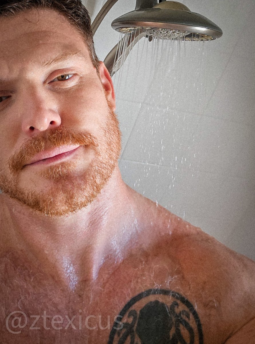 ztexicus's tweet photo. Who wanna get wet with me? 🤔😈 https://t.co/AOx654l6dA