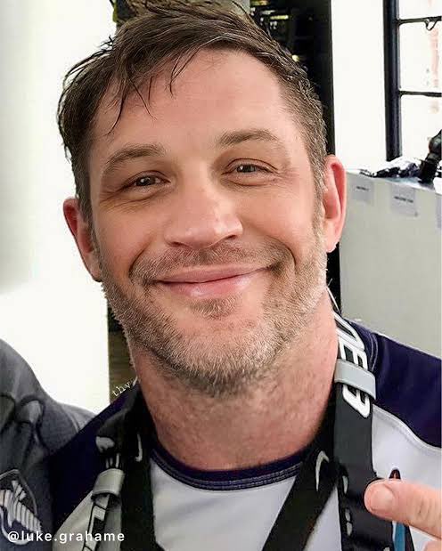 EDDIE BROCK IS VENOM. THOR Is THOR. tweet media